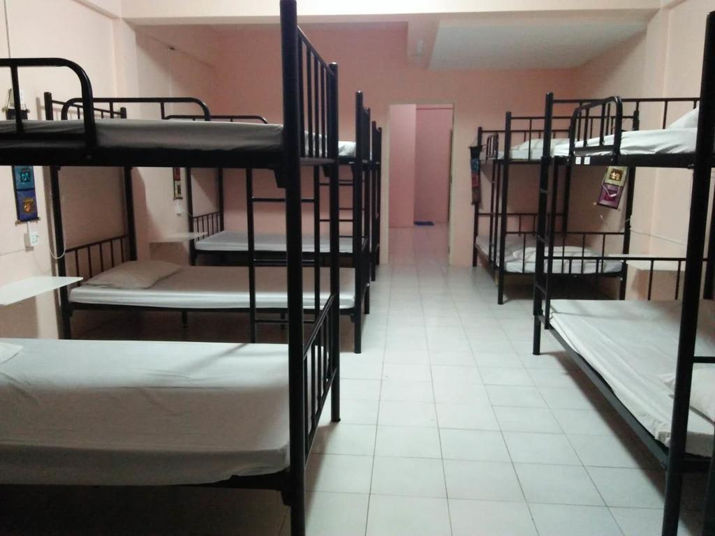 Patong The Galiness International Backpacker Hostel Phuket מראה חיצוני תמונה