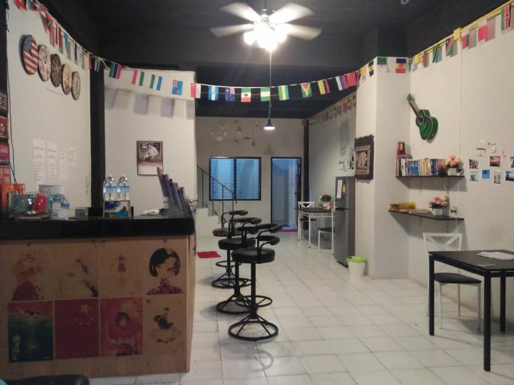 Patong The Galiness International Backpacker Hostel Phuket מראה חיצוני תמונה